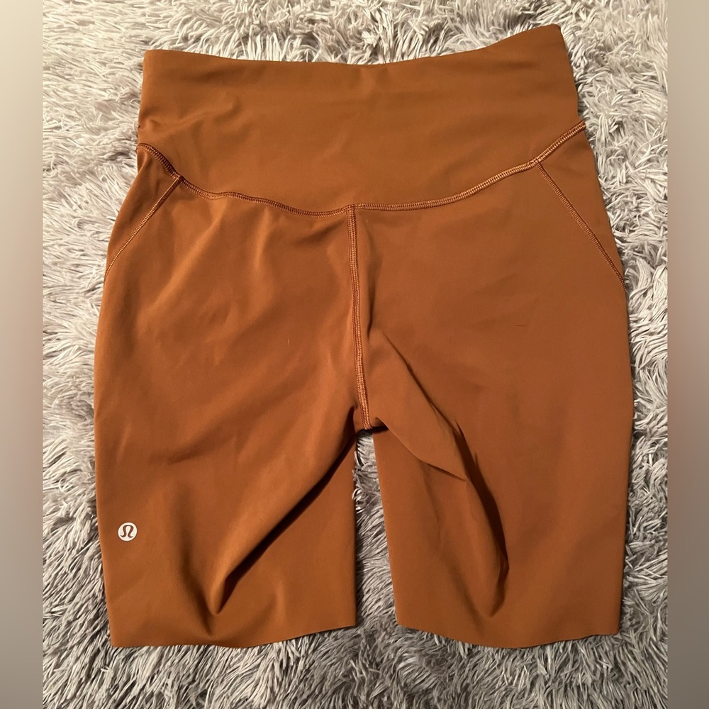 Lululemon base pace shorts